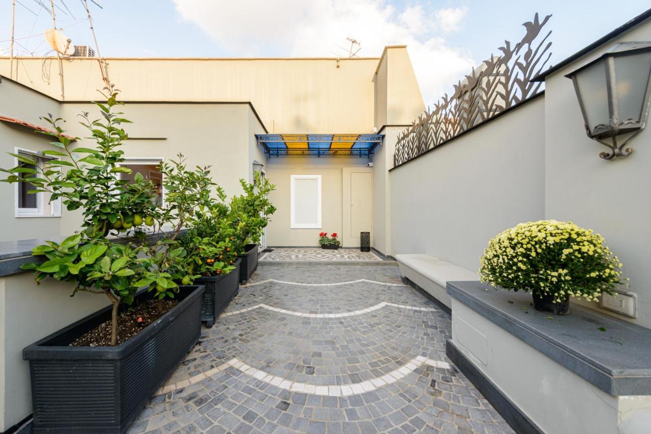 Dimorart Design Accomodations In Napoli Buitenkant foto